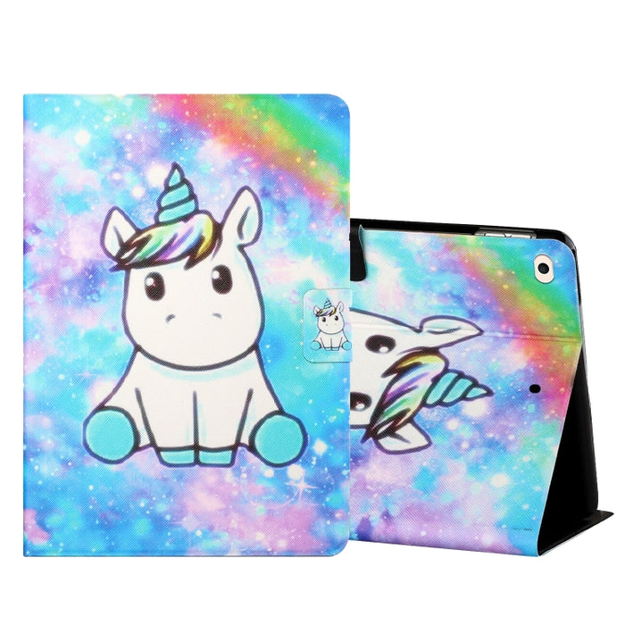 Estuche de cuero con tapa horizontal de dibujo a color con soporte y ranuras para tarjetas y función de suspensión / activación