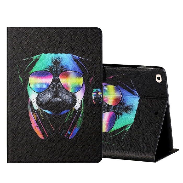 Estuche de cuero con tapa horizontal de dibujo a color con soporte y ranuras para tarjetas y función de suspensión / activación