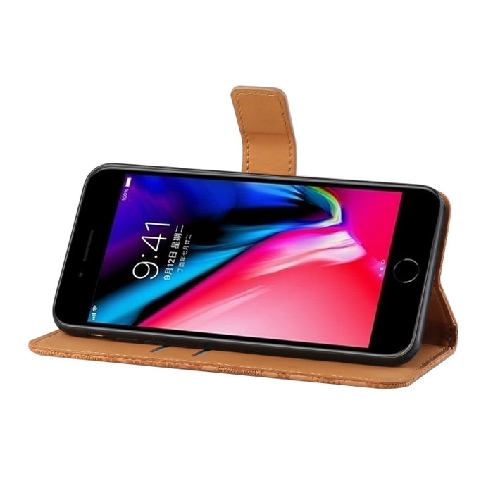 Estuche de cuero con tapa horizontal con patrón en relieve de estilo étnico con soporte y ranuras para tarjetas y billetera y cordón