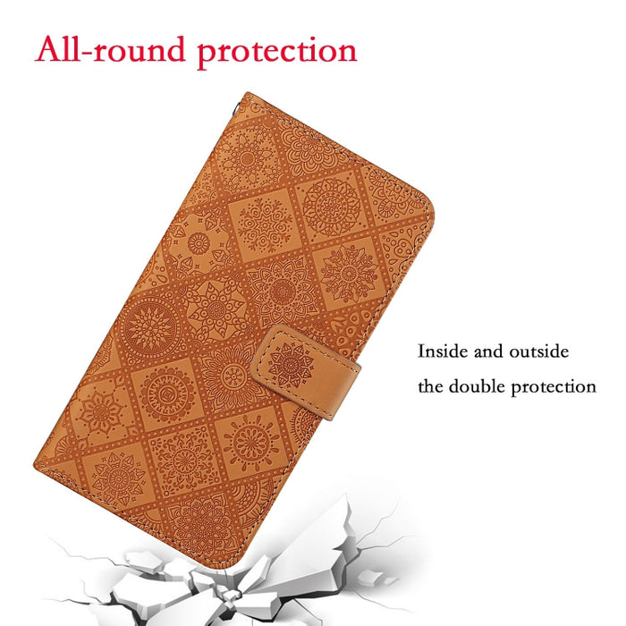 Estuche de cuero con tapa horizontal con patrón en relieve de estilo étnico con soporte y ranuras para tarjetas y billetera y cordón