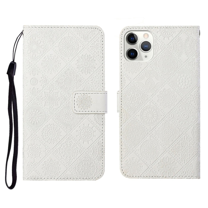 Estuche de cuero con tapa horizontal con patrón en relieve de estilo étnico con soporte y ranuras para tarjetas y billetera y cordón
