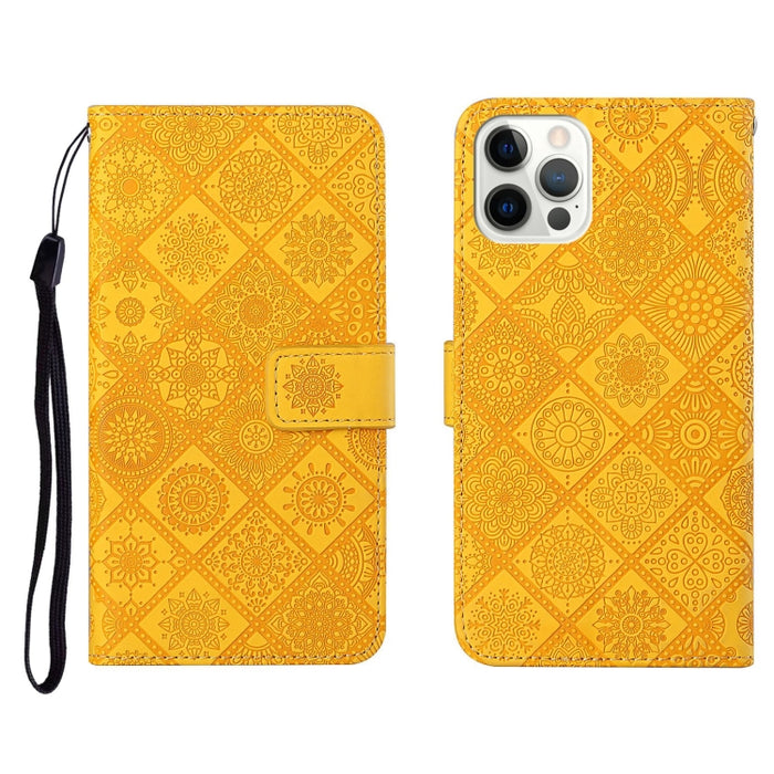 Estuche de cuero con tapa horizontal con patrón en relieve de estilo étnico con soporte y ranuras para tarjetas y billetera y cordón