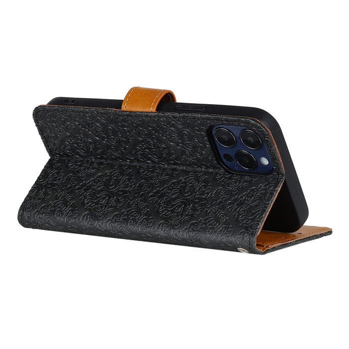 Estuche de cuero de PU con tapa horizontal y hebilla de cobre en relieve floral europeo con soporte y ranuras para tarjetas y billetera y marco de fotos