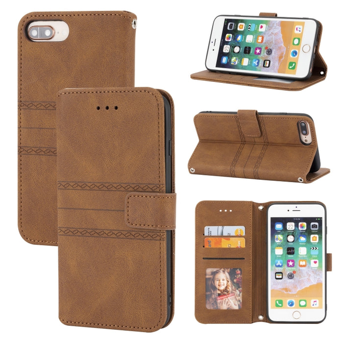 Hebilla magnética a rayas en relieve PU + TPU Funda de cuero con tapa horizontal con soporte y ranura para tarjeta y billetera y marco de fotos y honda