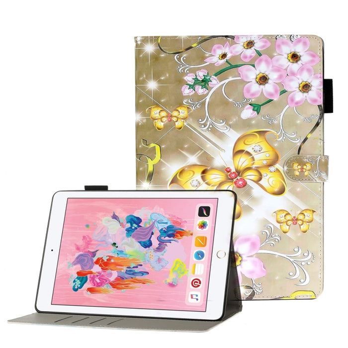 Estuche de cuero con tapa horizontal con patrón de grabado en relieve 3D con soporte y ranuras para tarjetas y billetera
