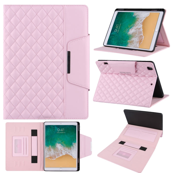 Estuche de cuero con tapa horizontal con patrón a cuadros con soporte y ranuras para tarjetas y correa de mano