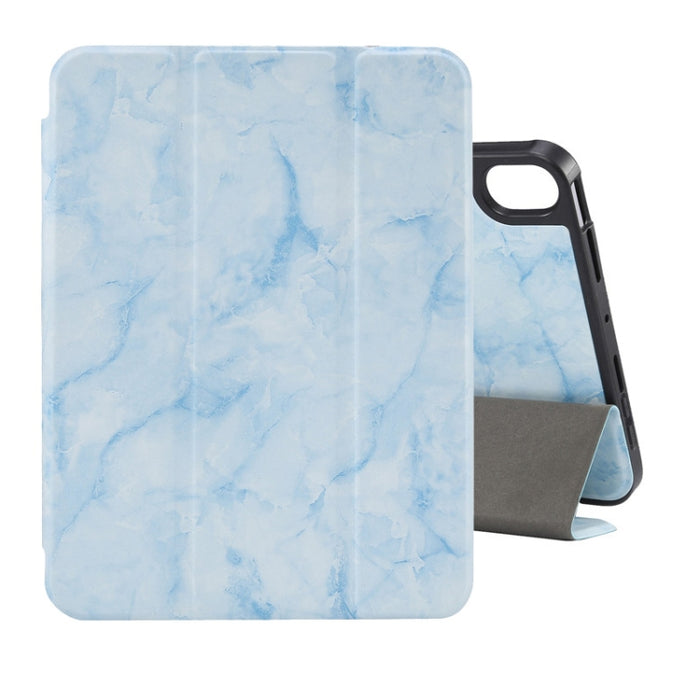 Estuche de cuero con tapa horizontal con patrón de textura de mármol con tres soportes plegables y ranura para bolígrafo y función de suspensión / activación