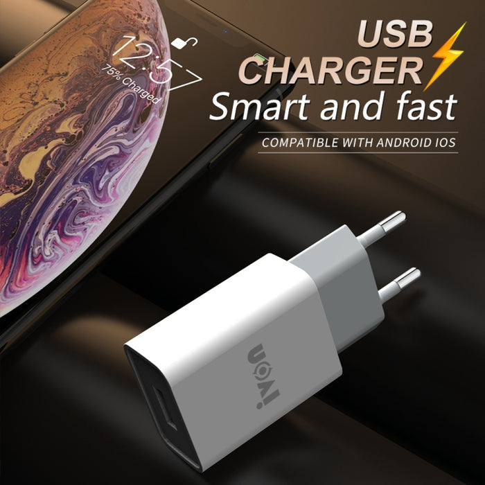 IVON AD-33 2 en 1 2.1A Cargador de viaje con un solo puerto USB + 1 m USB a juego de cables de datos de 8 pines,