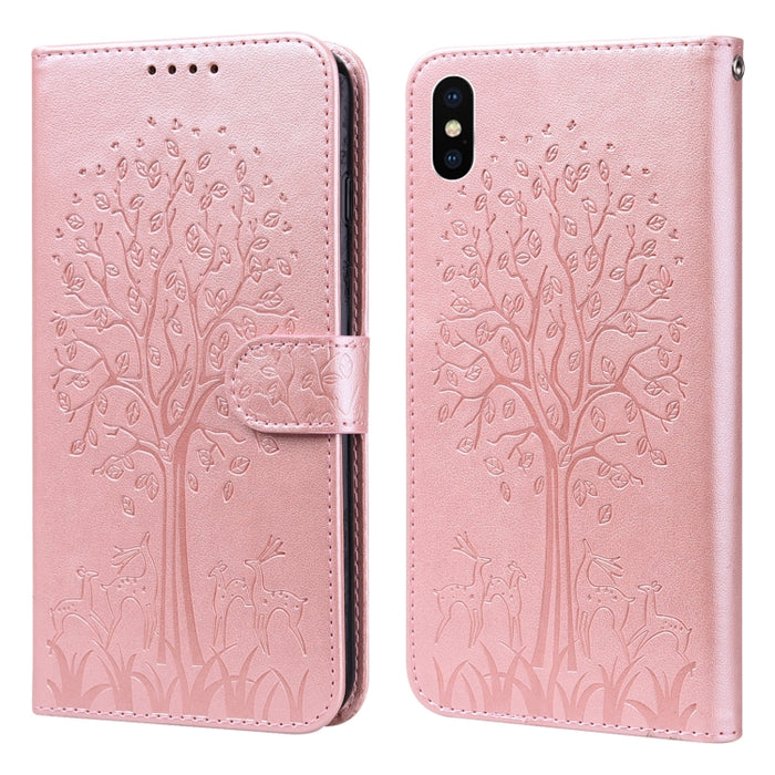 Estuche para teléfono de cuero con tapa horizontal estampado prensado con estampado de árboles y ciervos