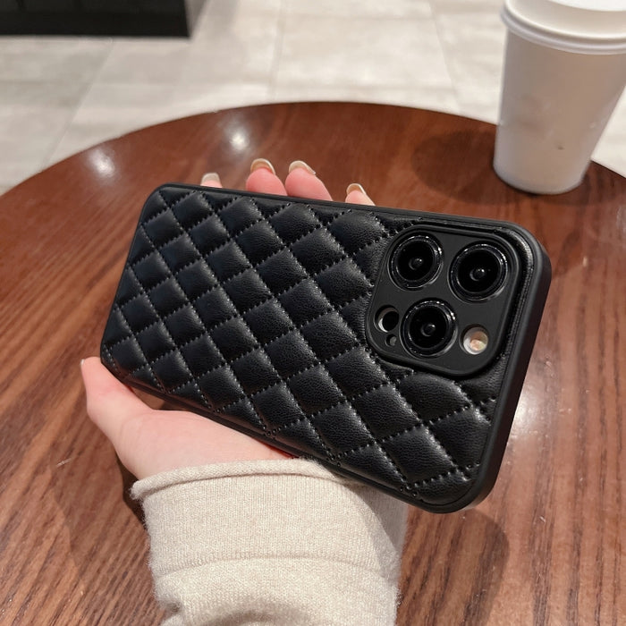 Estuche para teléfono de piel de cordero con textura rómbica