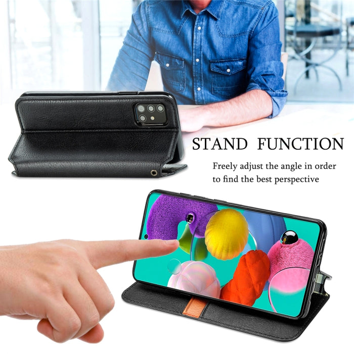 Cubic Grid Pressed Horizontal Flip Estuche de cuero magnético con soporte y ranuras para tarjetas y billetera