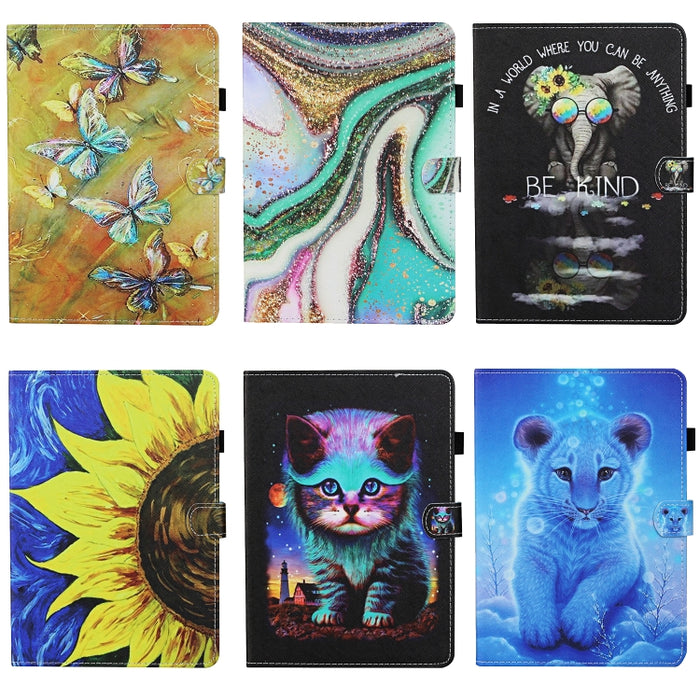 Estuche de cuero con tapa horizontal con costuras de dibujo a color, con soporte y ranuras para tarjetas y función de suspensión / activación