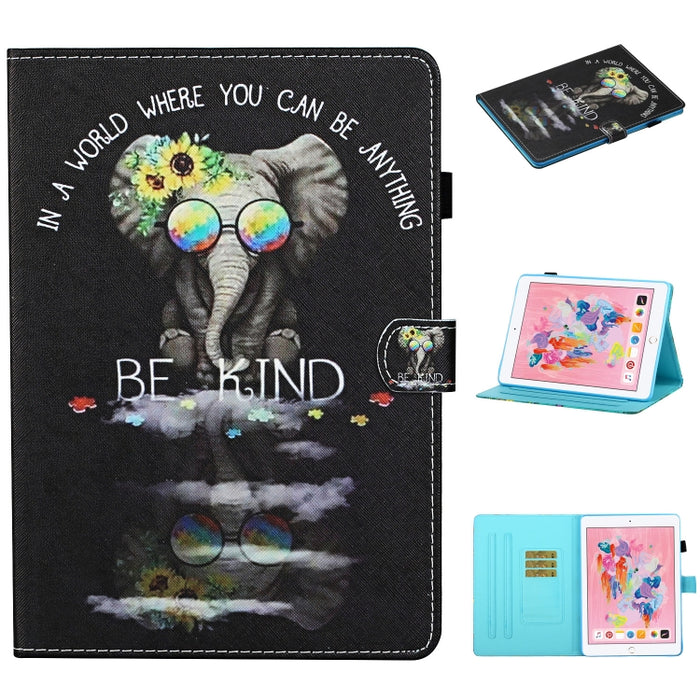 Estuche de cuero con tapa horizontal con costuras de dibujo a color con soporte y ranuras para tarjetas y función de reposo / activación y tira antideslizante