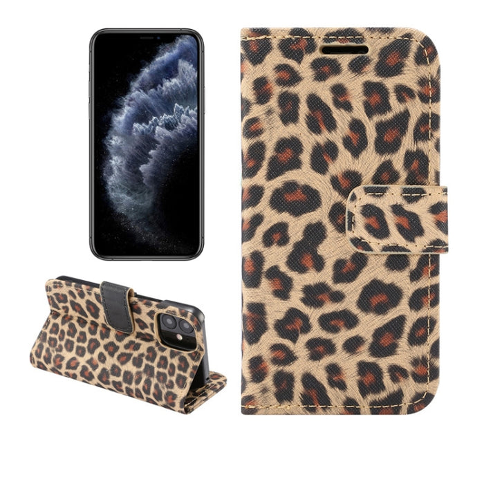 Estuche de cuero con tapa horizontal y estampado de leopardo con ranura para tarjeta y soporte