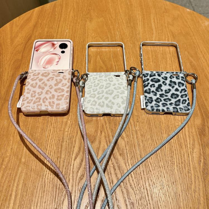 Funda para teléfono con cierre lateral y estampado de leopardo plateado, con correa para la muñeca y correa cruzada personalizable., For Xiaomi Mix Flip 2, For Xiaomi Mix Flip