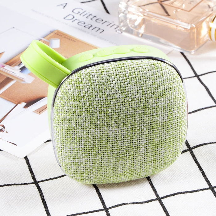 Mini altavoz portátil Bluetooth del cuadrado de la textura del paño X25new, llamada manos libres de la ayuda y tarjeta del TF y AUX.