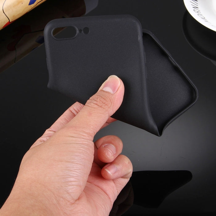 Para iPhone 8 Plus y 7 Plus Funda protectora de TPU de color sólido sin orificio redondo