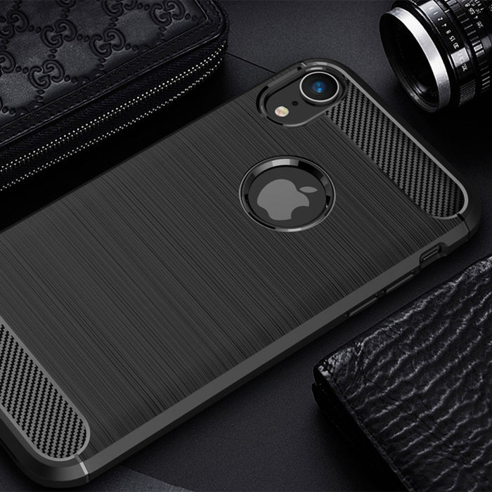 Para iPhone XR Funda protectora trasera de TPU a prueba de golpes de fibra de carbono con textura cepillada