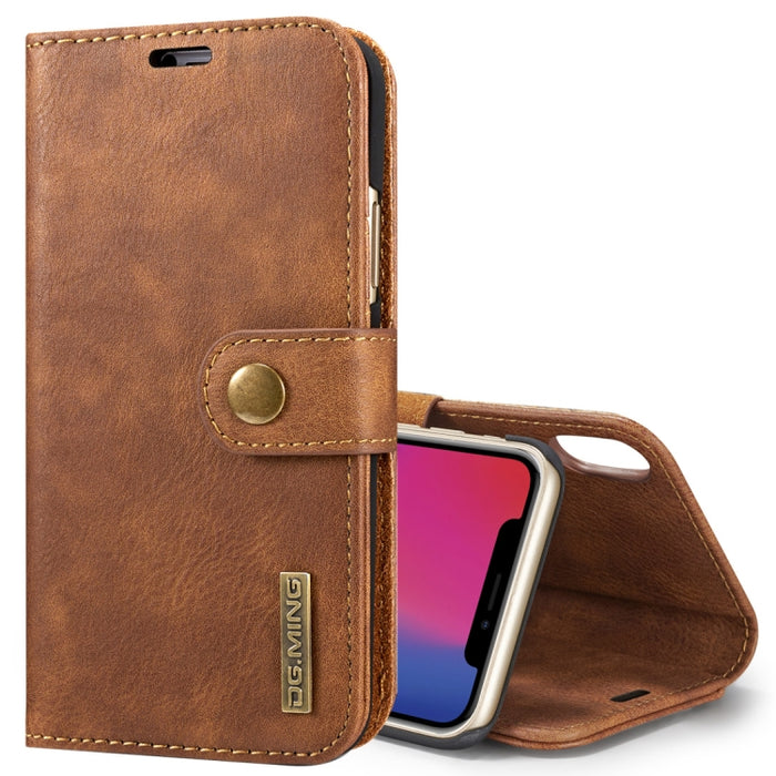 Para iPhone X / XS DG.MING Crazy Horse Texture Funda protectora magnética desmontable con tapa horizontal con soporte, ranuras para tarjetas y billetera