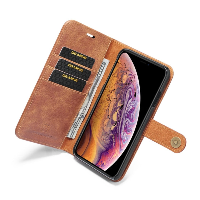 Para iPhone XS Max DG.MING Crazy Horse Texture Flip Funda de cuero magnética desmontable con soporte, ranuras para tarjetas y billetera