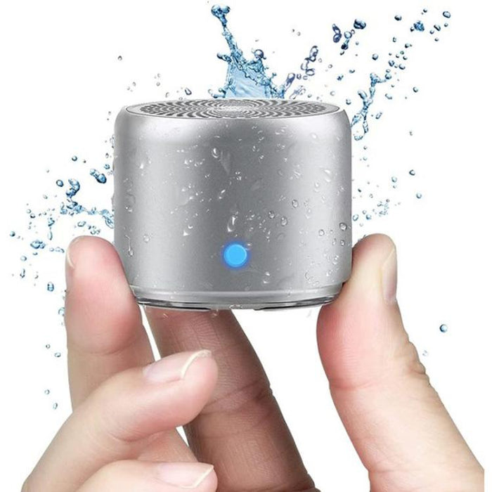 EWA A106Pro IPX7 Mini altavoz de metal portátil impermeable Bluetooth