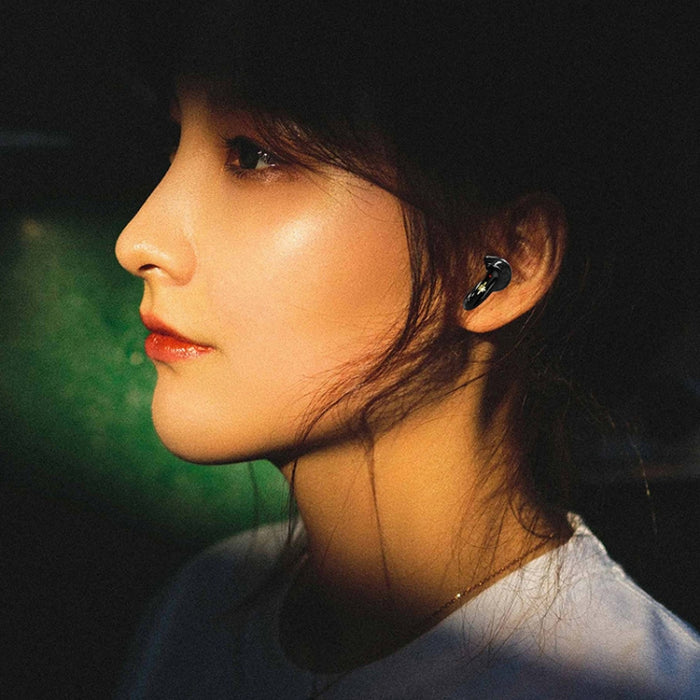 Auriculares inalámbricos con Bluetooth TWS Auriculares para juegos con cápsula espacial en la oreja